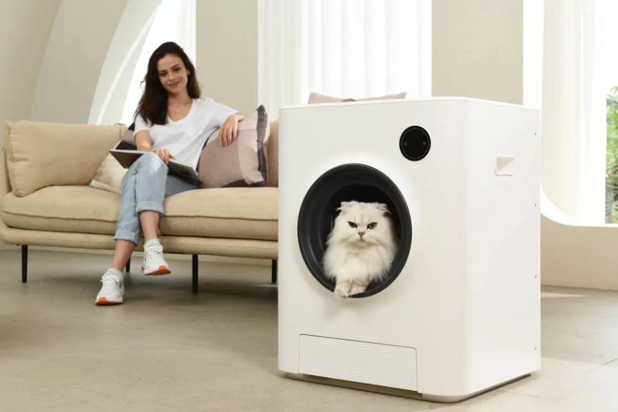 cat litter box that cleans itself